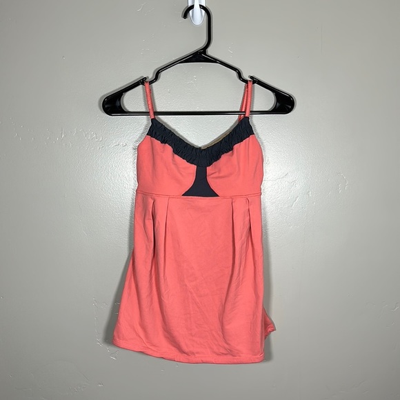 Lululemon Yogi Dance Tank Top Size 4 Padded Salmon Pink - Picture 2 of 5